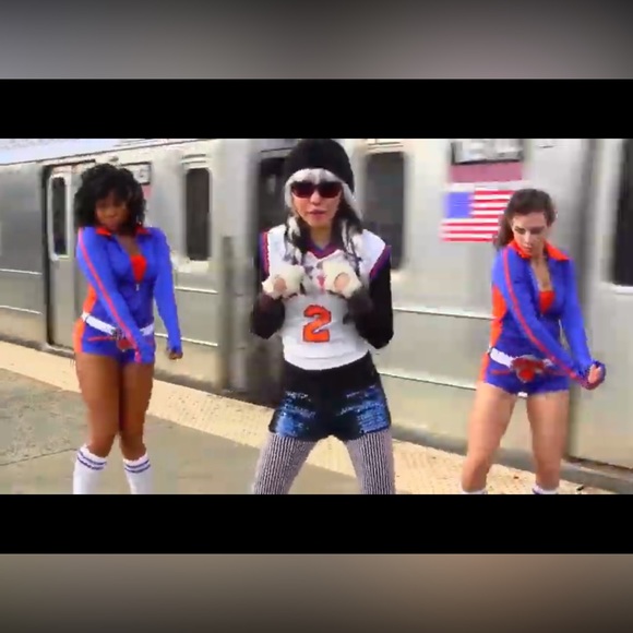 Meet your Posher, NK - Picture 5 of 16